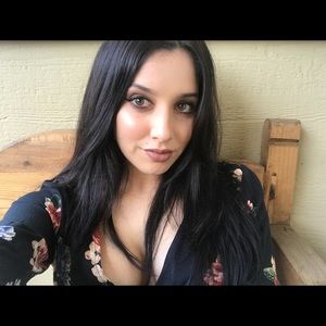 Meet your Posher, Jenna